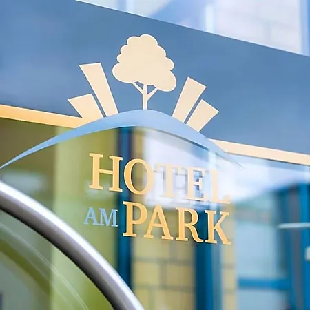 Отель Am Park Хюккельхофен