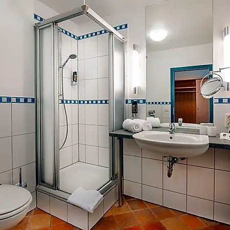 Отель Am Park Хюккельхофен